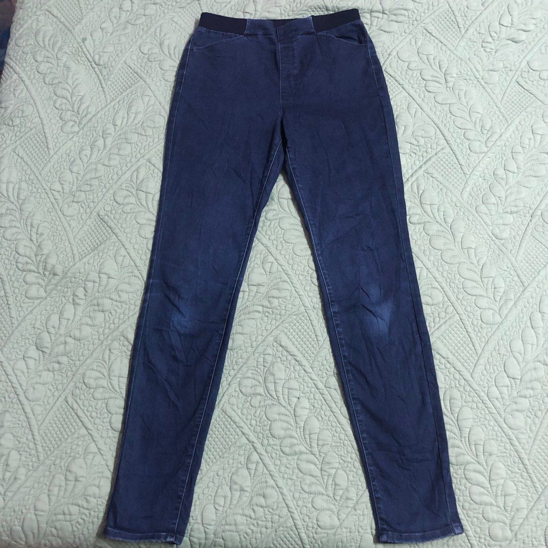 Uniqlo extra warm leggings heattech, Women's Fashion, Bottoms, Other  Bottoms on Carousell