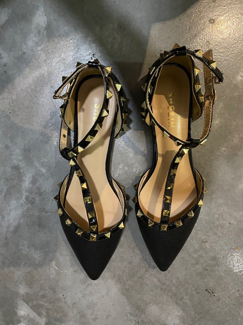 Heels with spikes deals on them
