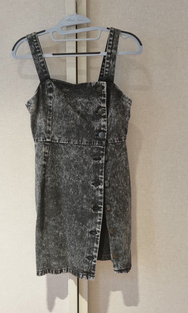 H&M Black grunge denim dress, Women's Fashion, Dresses & Sets, Dresses on Carousell H&M Black grunge denim dress, Women's Fashion, Dresses & Sets, Dresses on Carousell