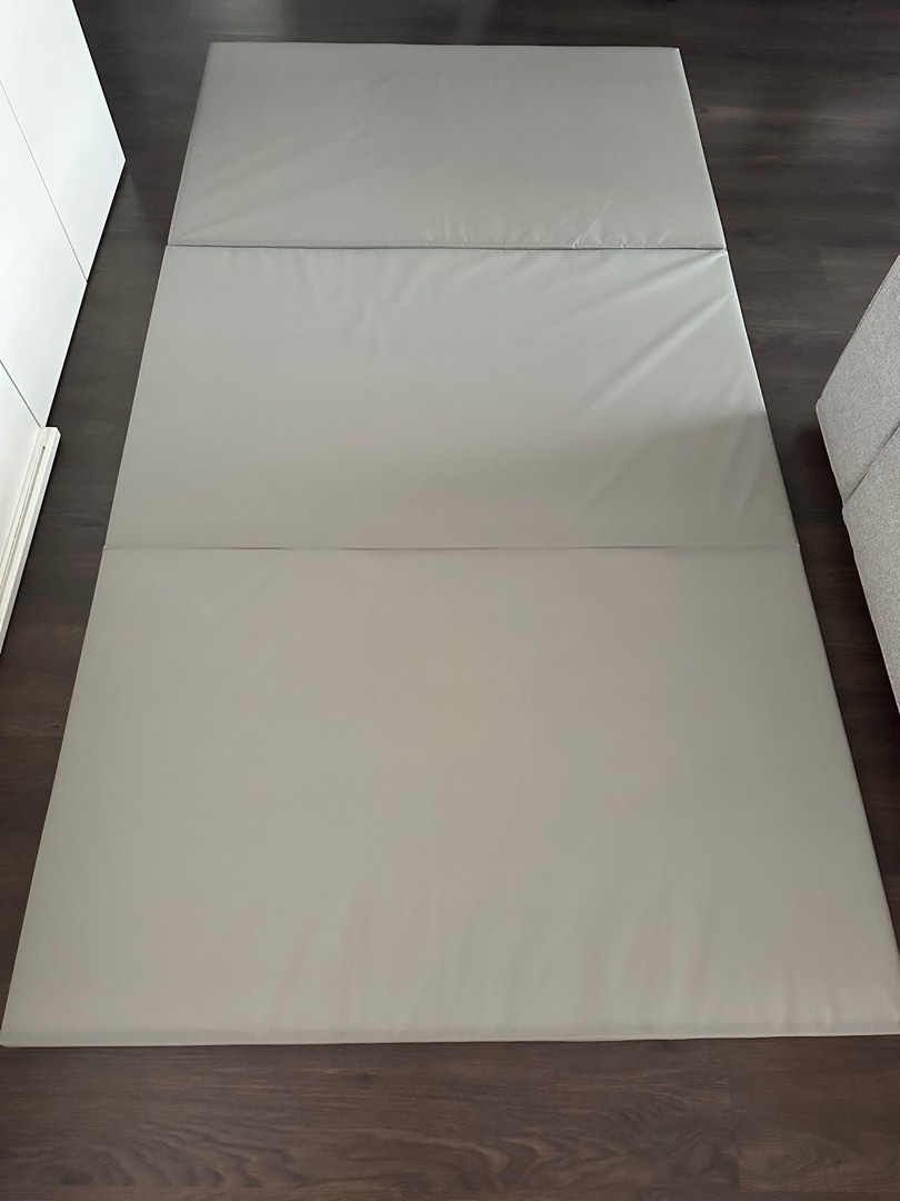 IKEA PASSBIT Folding gym mat, Sports Equipment, Exercise & Fitness