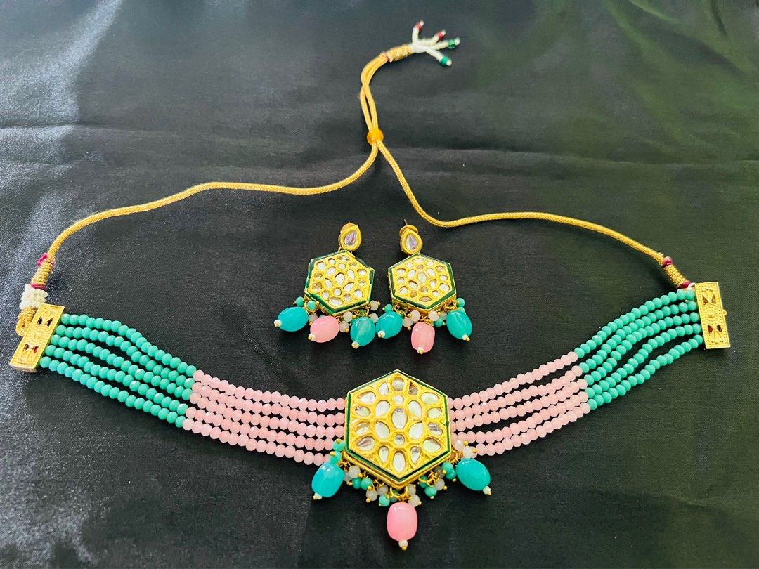 Indian Jewellery Lightweight Choker Set with Studs Earrings