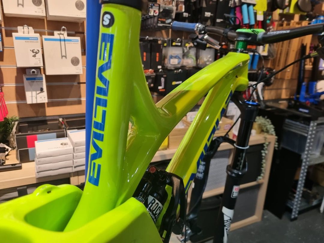 Invisiframe yt capra outlet