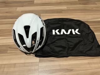 Kask protone icon