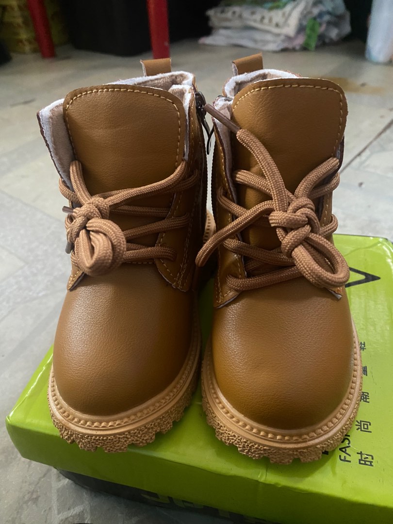 Khaki color boots for baby girl