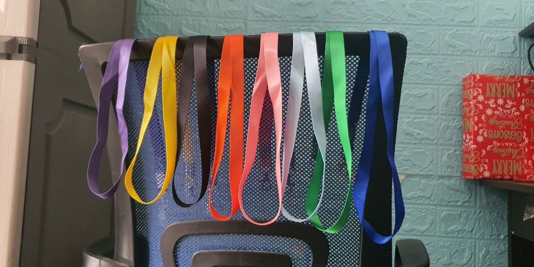 Lanyard id lace for School /Office (Category: Stationery & School Supplies) located in Cabanatuan. Submitted by lynscloset101 (Listing ID 1256119609, Image 2). Description: 20 pesos each 1.5cm*43cm available colors: Yellow Pink Sky Blue Royal Blue Black Purple Green Orange.