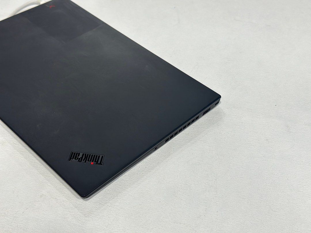 Lenovo thinkPad 6th X1 Carbon i7-8550U 16+1TBssd 香港行完美靚機靚