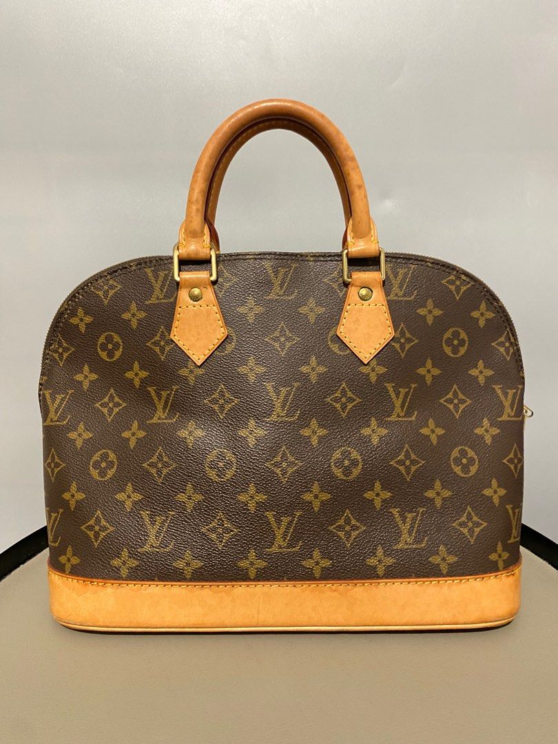 SOLD ON INSTAGRAM— Louis Vuitton Alma PM size  Louis vuitton alma pm, Louis  vuitton alma, Louis vuitton