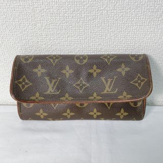 Louis Vuitton Discovery Pochette Monogram Shadow Leather, Luxury, Bags &  Wallets on Carousell