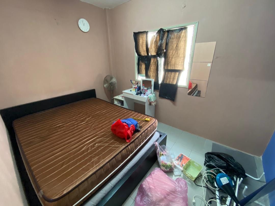 Mattress closeout top sale near me