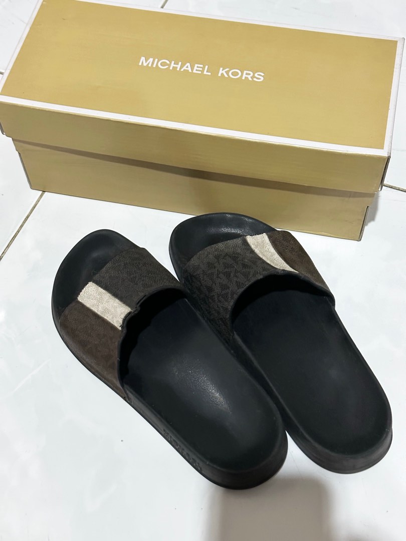 Michael on sale kors ayla