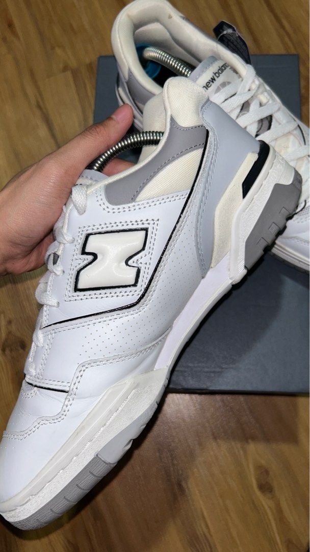 New Balance 550 trainers in white and cool grey, Men's Fashion