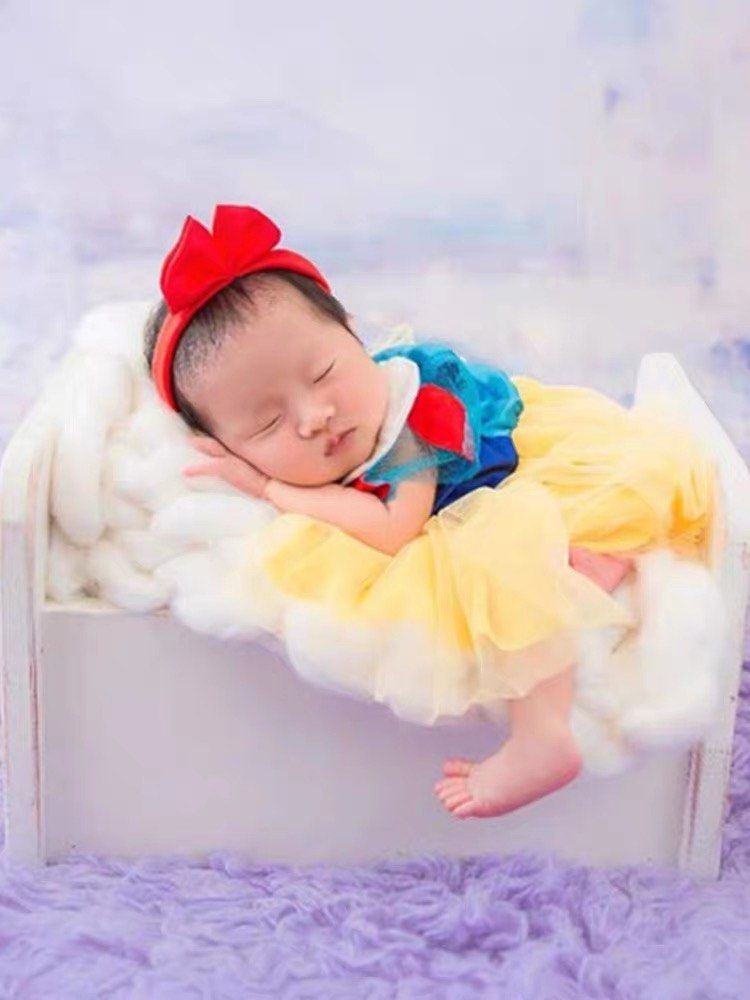 Newborn on sale princess outfit
