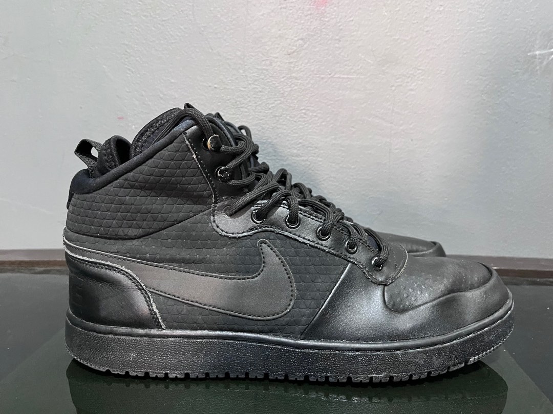 Nike Court Borough Mid Winter size 44 Fesyen Pria Sepatu Sneakers