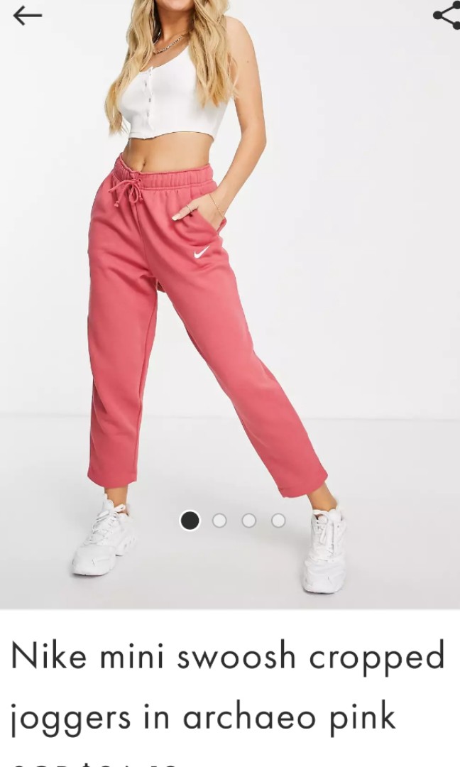 Nike mini swoosh online joggers