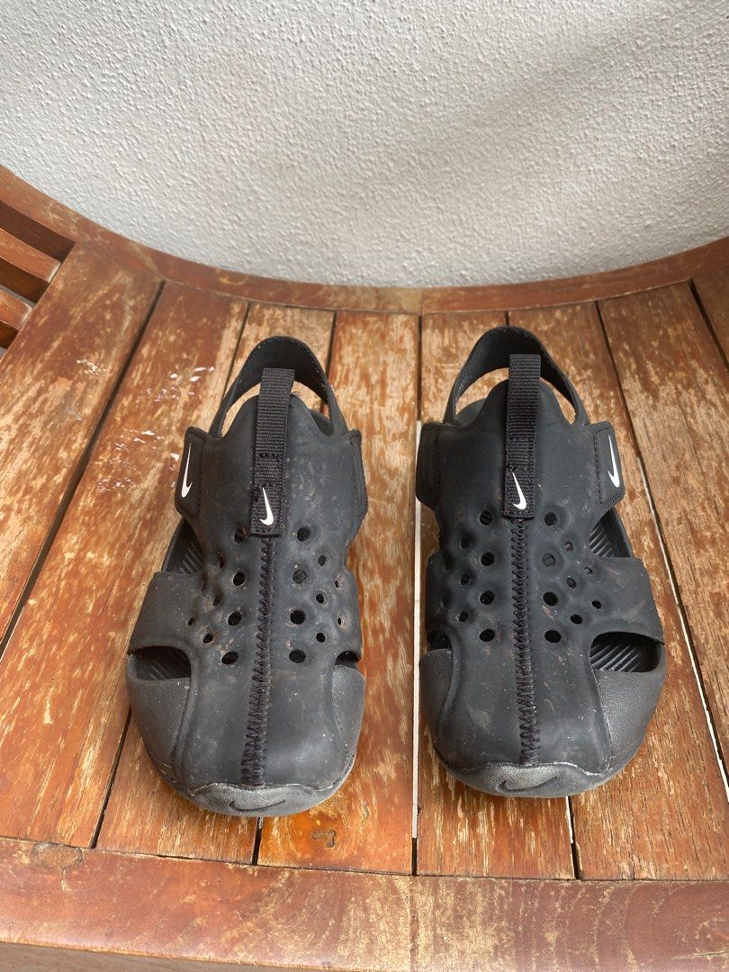Nike sports sandals store