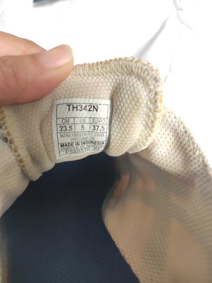 onitsuka paraty slip on