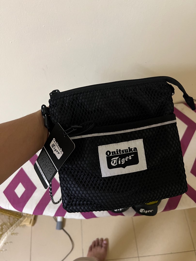 onitsuka tiger sling bag