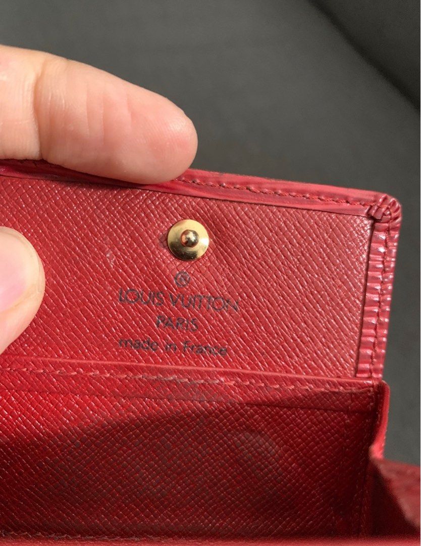 Original Louis Vuitton Coin Wallet Leather Red LV, Men's Fashion, Watches &  Accessories, Wallets & Card Holders on Carousell