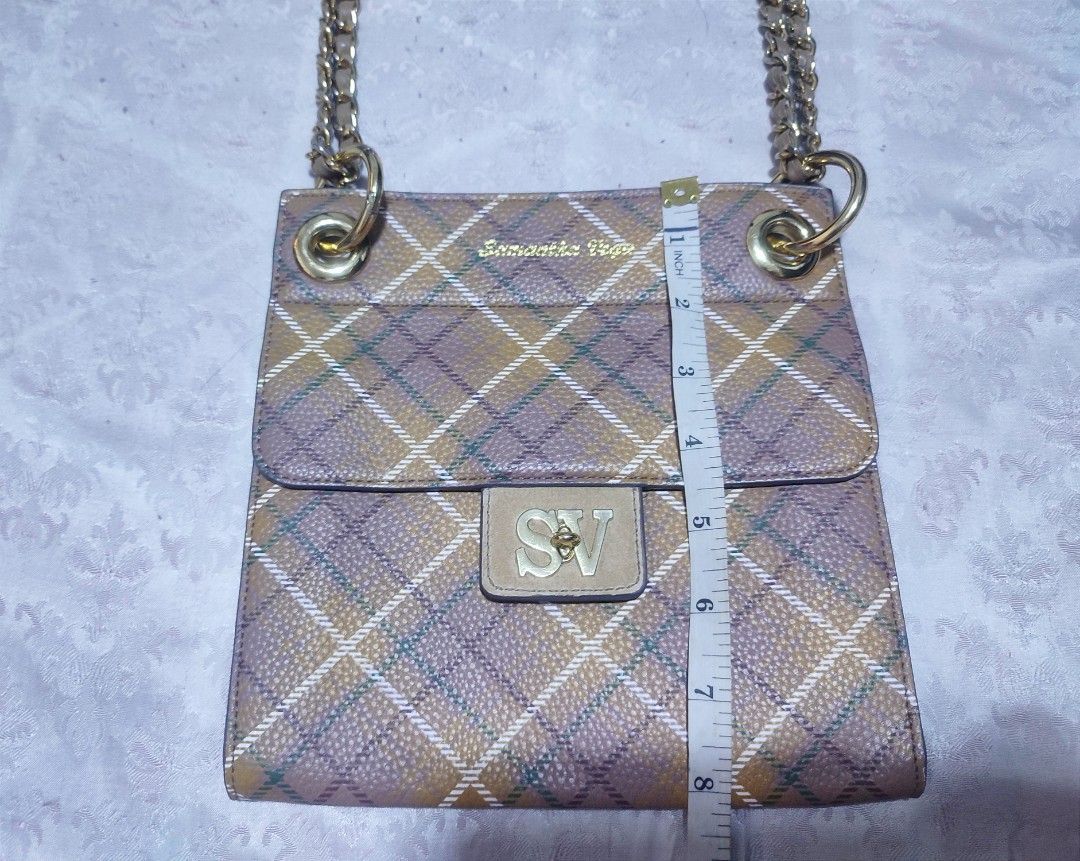 ORIGINAL SAMANTHA VEGA 2-WAY BAG (Category: Shoulder Bags) located in Manila. Submitted by rarepenguinph (Listing ID 1256182754, Image 3). Description: PRICE READJUSTED FROM 900 to 700 SAMANTHA VEGA is a trademark of Samantha Thavasa Japan Limited, Co. Ltd which is one of Japan's leading fashion brands. ✓Bought in Shibuya City ✓Made of high quality leather with suede/gamusa accents on the side and center plate. ✓Approximatety 44 inches chain whic