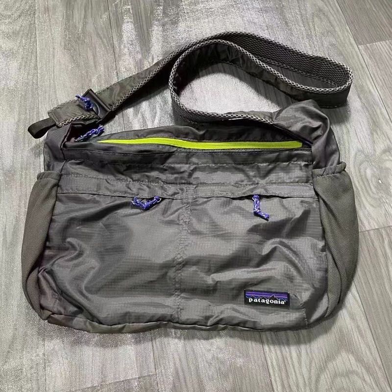 patagonia lightweight travel courier bag 17l Patagonia Lightweight Travel Courier