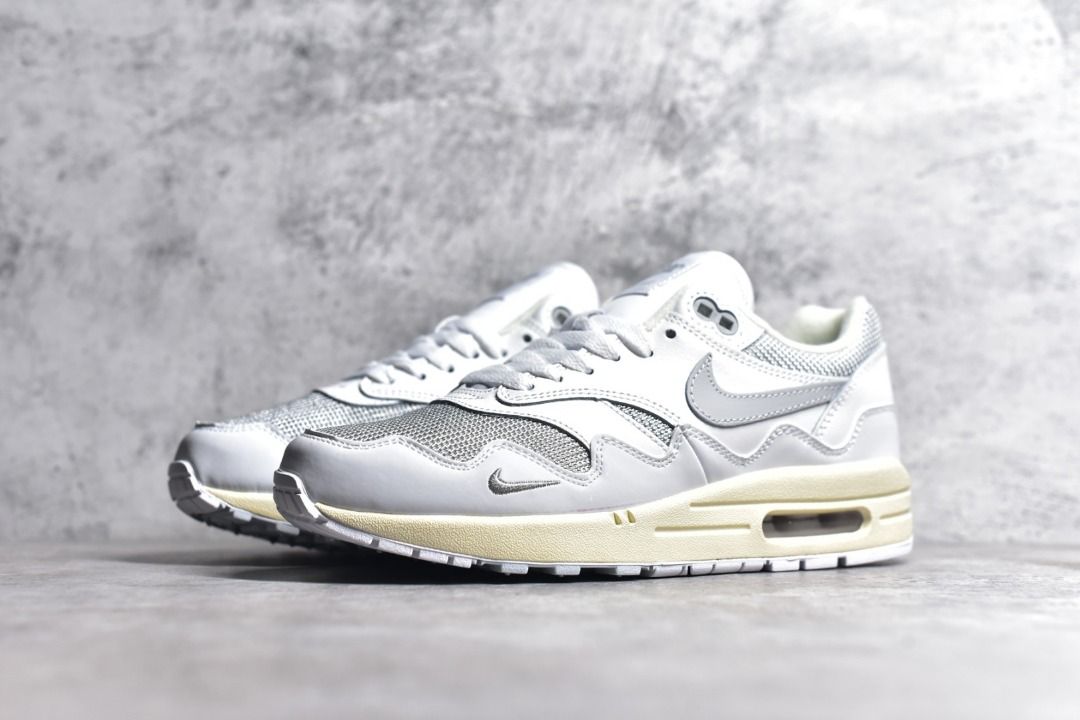 Nike air max new arrivals 1 silver