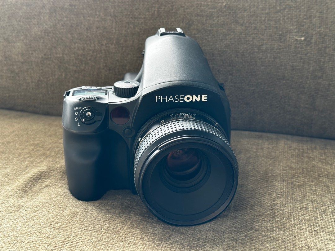 Phase One 645DF+ with IQ140 80mm f2.8 LS
