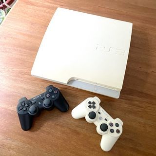 PlayStation 3 + Free 8 Games