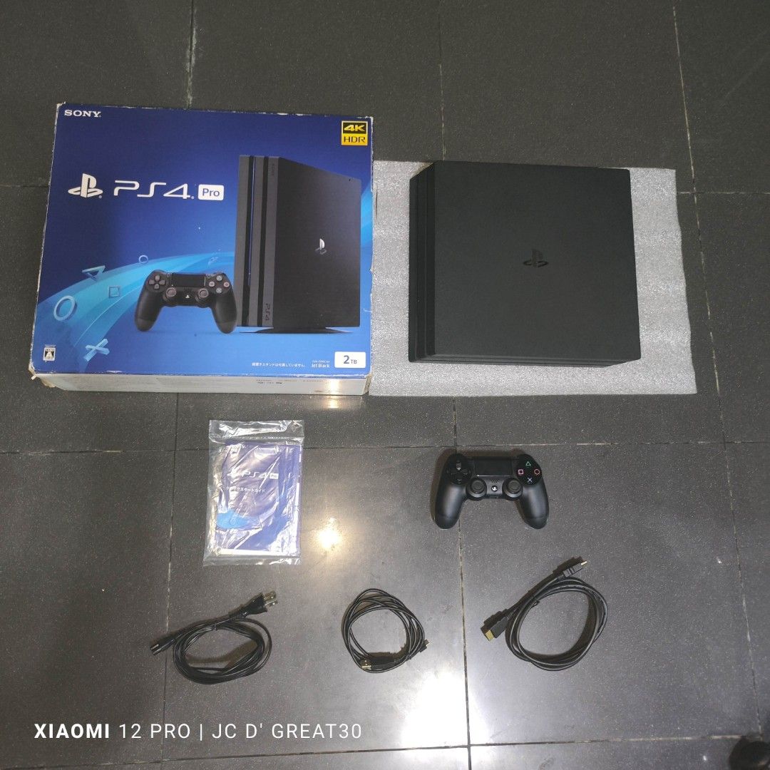 Ps4 Pro 2Tb 7200C Latest model Good as new
