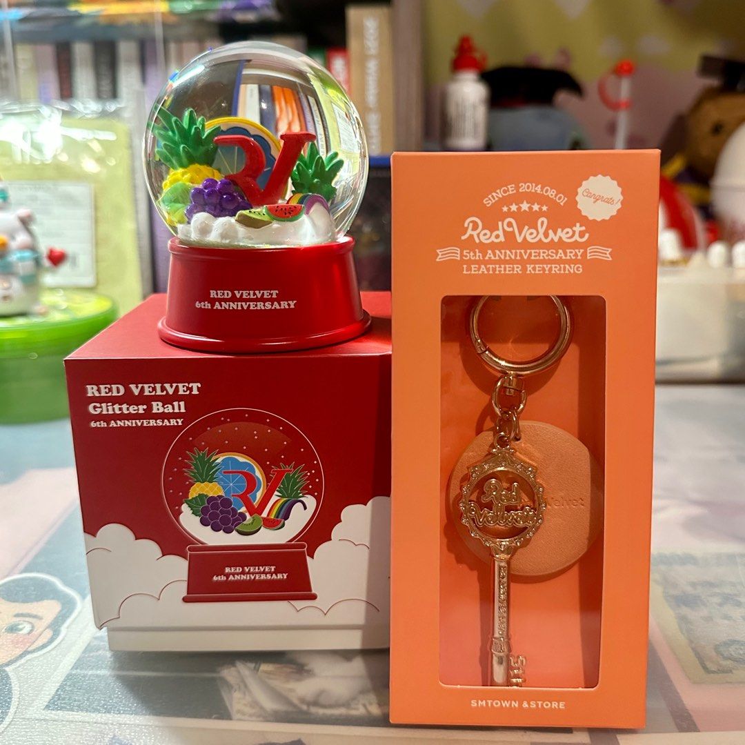 Red Velvet 5,6週年水晶球&鎖匙扣, 興趣及遊戲, 收藏品及紀念品, 韓流