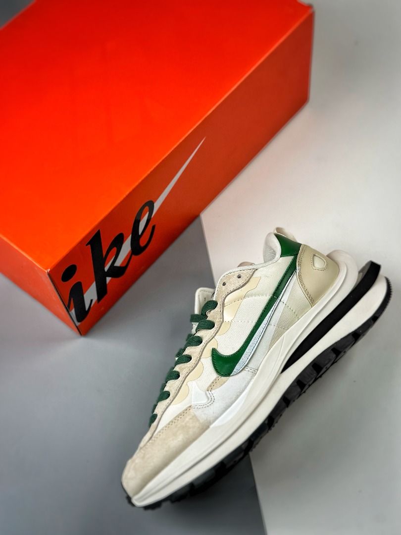 Farfetch sacai hotsell nike