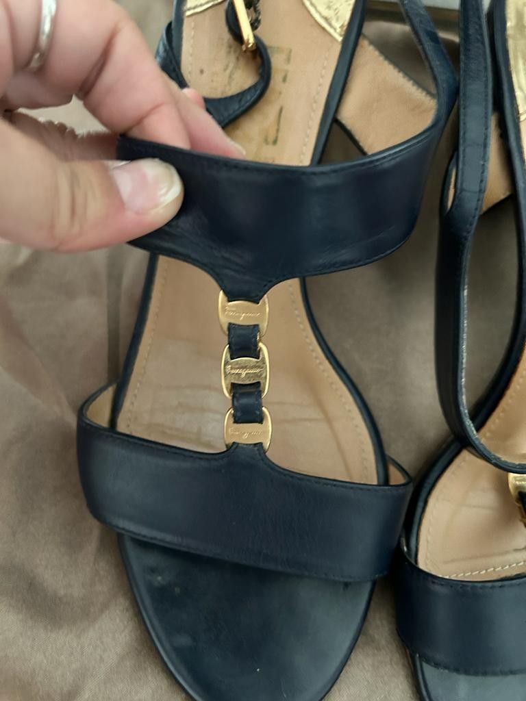Navy sandals size 8 discount
