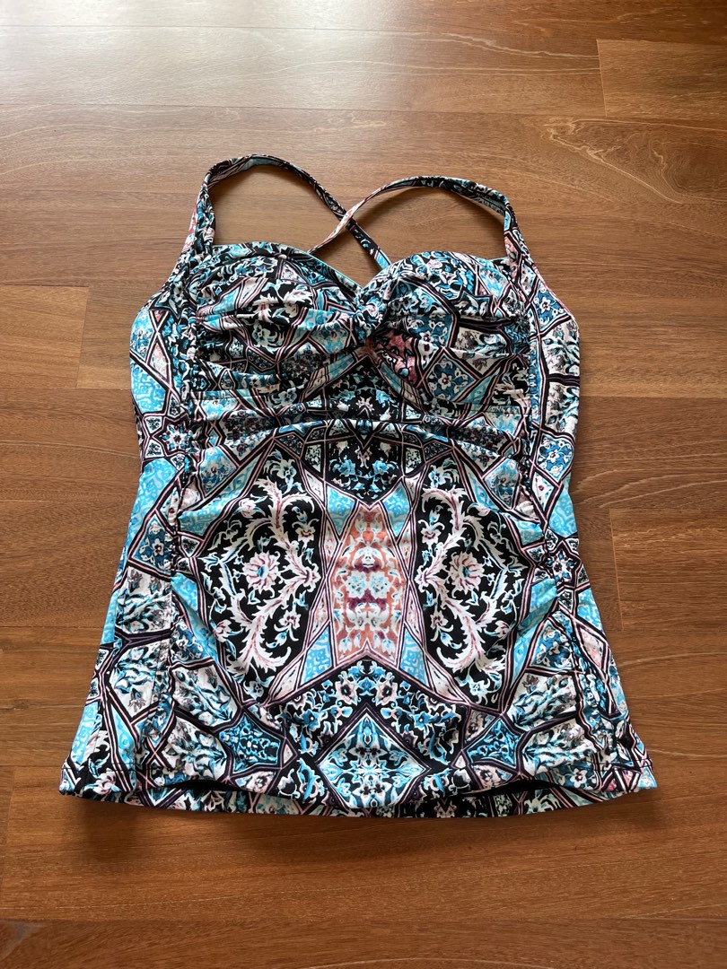 Size 14/M Seafolly tankini top, Sports Equipment, Sports & Games, Water  Sports on Carousell