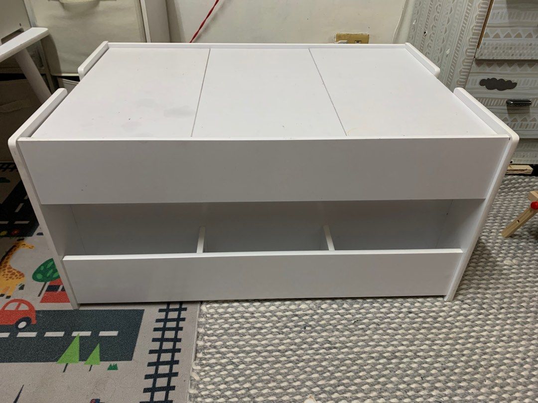 Smyths clearance lego table