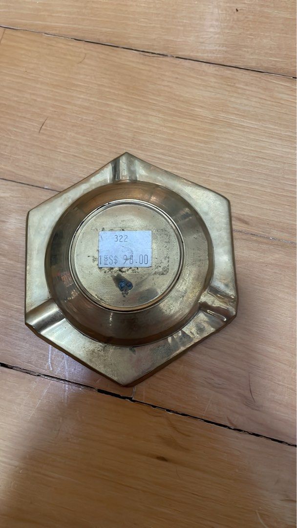 Solid Brass Ashtray (Category: Home Improvement Tools & Accessories) located in Singapore. Submitted by zakes (Listing ID 1256248465, Image 2). Description: .