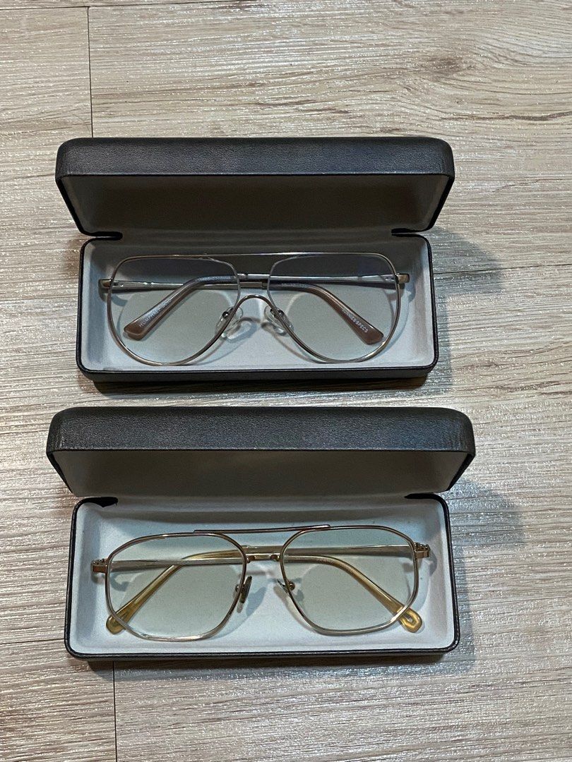 SUNNIES Specs/ Studios w grade (Category: Sunglasses & Eyewear) located in Bulacan. Submitted by heymely (Listing ID 1255933128, Image 1). Description: HUMPHREY in GOLD ‼️OG PRICE: ₱12,500 ‼️SELLING PRICE: ₱7,000 ALMOST NEW. Twice lang nagamit. Bought this 2 months ago. Sobrang ganda nyaaa!! Kaya lang di talaga bagay sa face ko yung frame. Di na to avail sa physica store and out of stock na sa site. Lens: Left: +3.25 & 25 astigmatism Right: +4.25