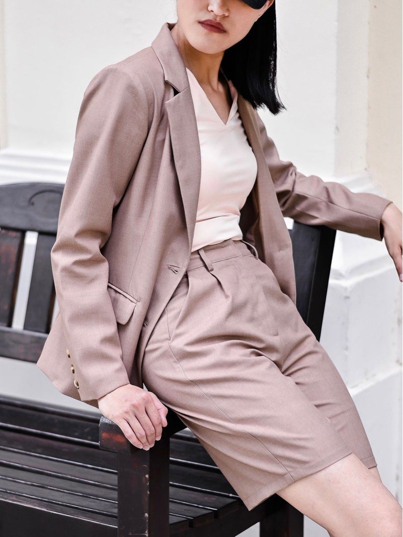 Tailored Relaxed Blazer