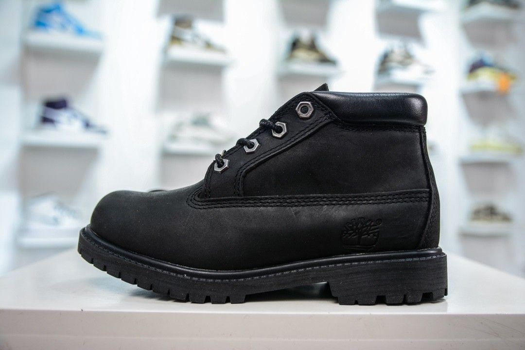 Timberland black chukka boots online womens