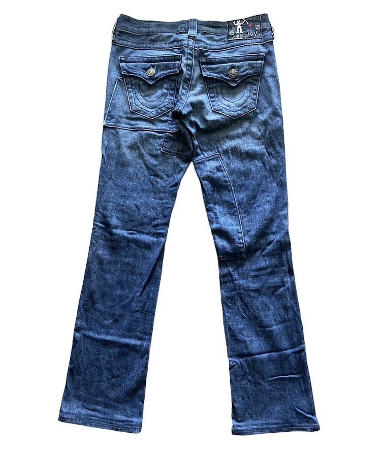 True religion pull shop on jeans