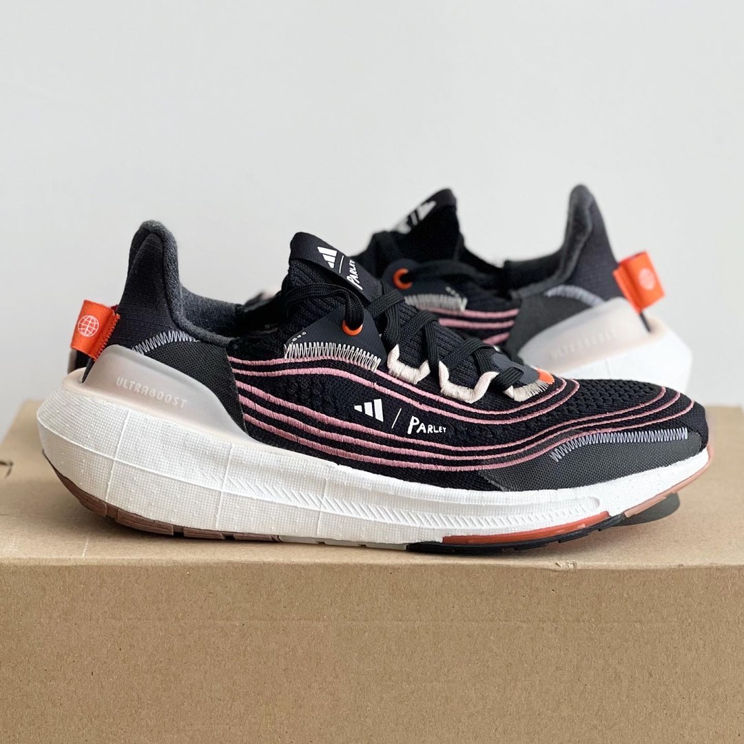 UK5.5 Parley x adidas UltraBoost Light Women s Black Solar Red