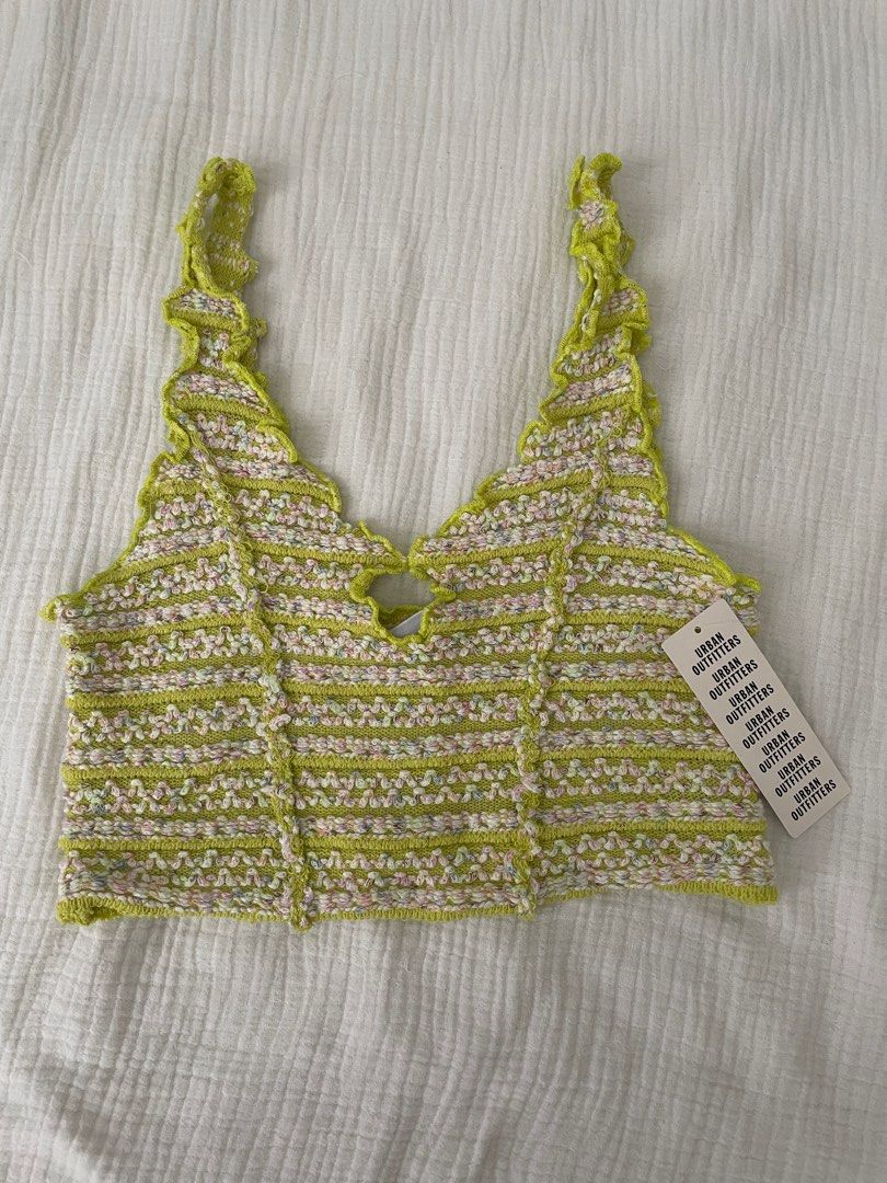 urban outfitters yellow crop top