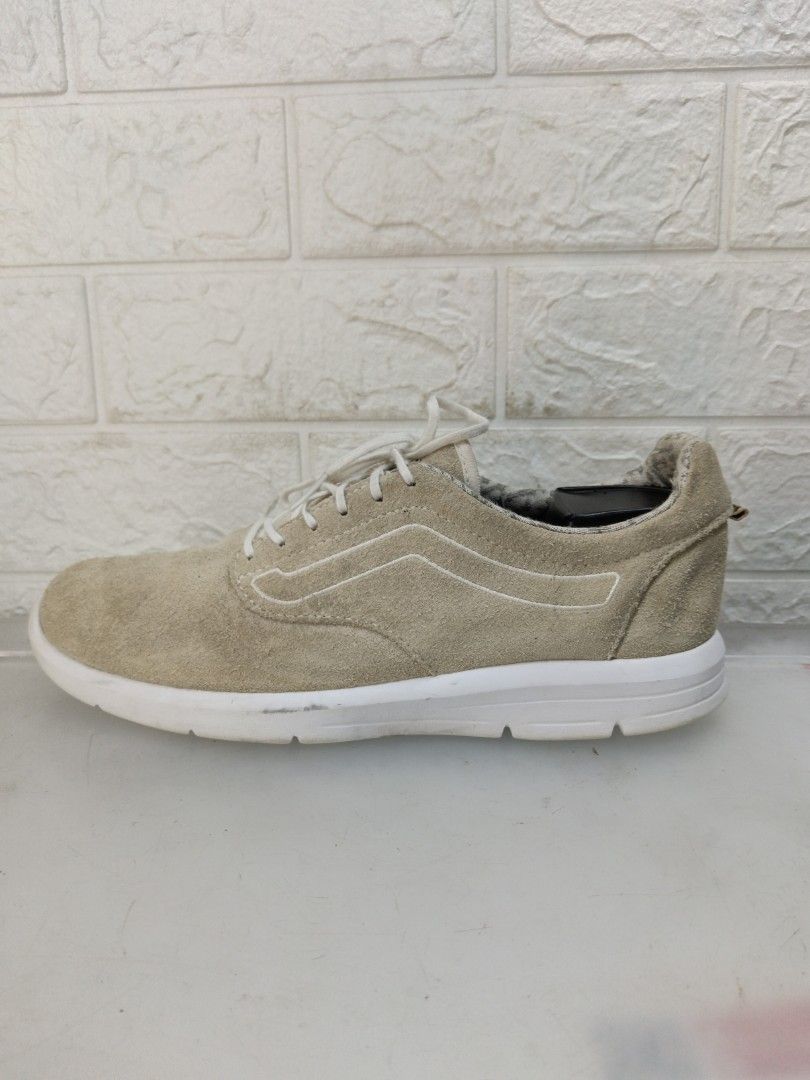 Vans UA ISO 1.5 Women s Fashion Footwear Sneakers on Carousell