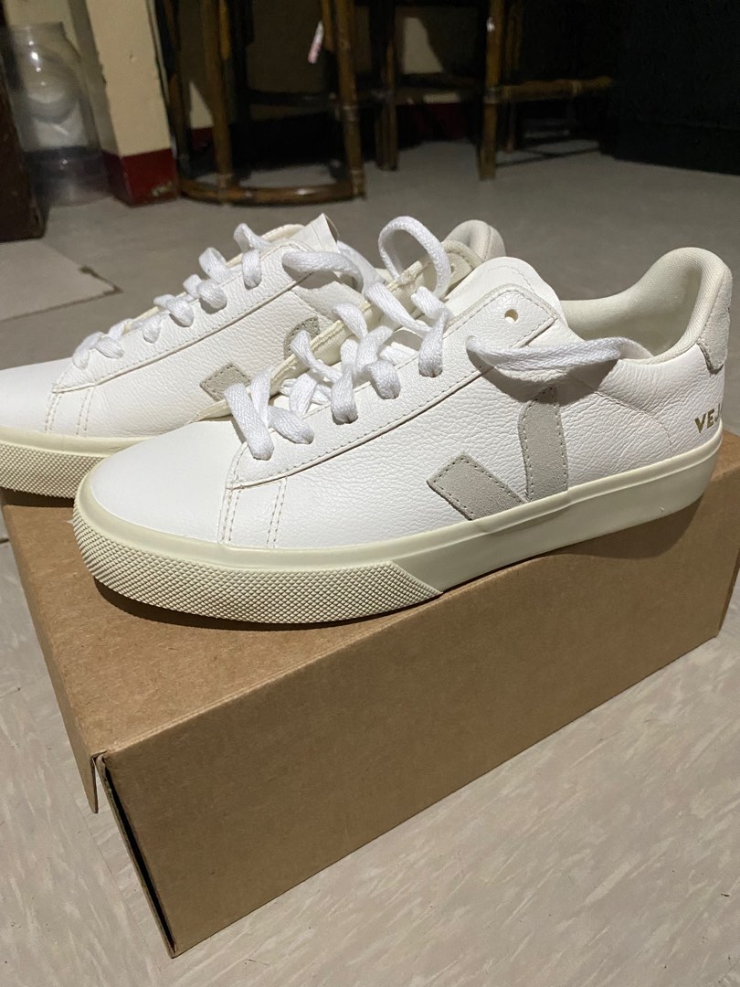 Veja natural suede Outlet