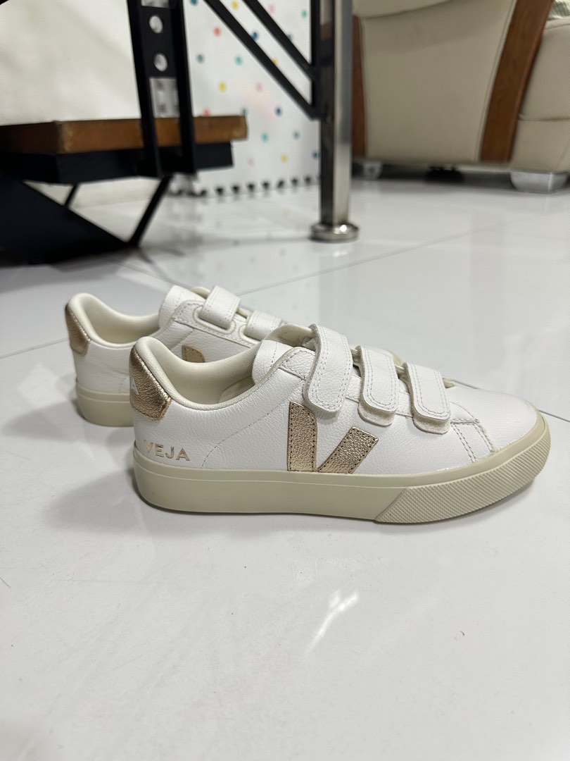 Veja discount size 36