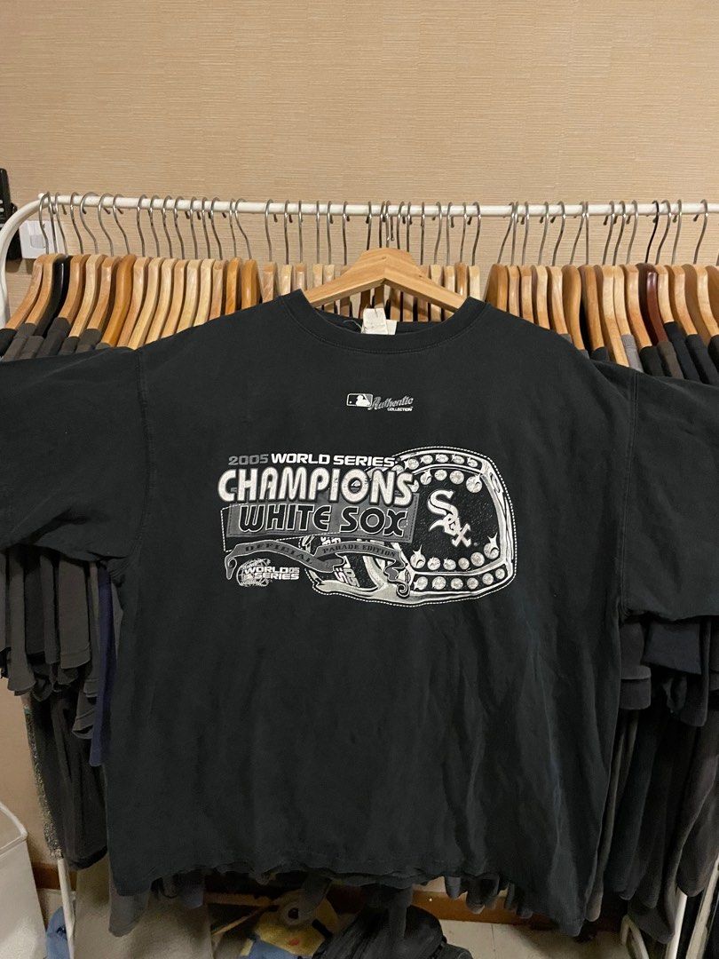 Vintage 00s White Sox Ring World Series Champions, Men's Fashion, Tops &  Sets, Tshirts & Polo Shirts on Carousell