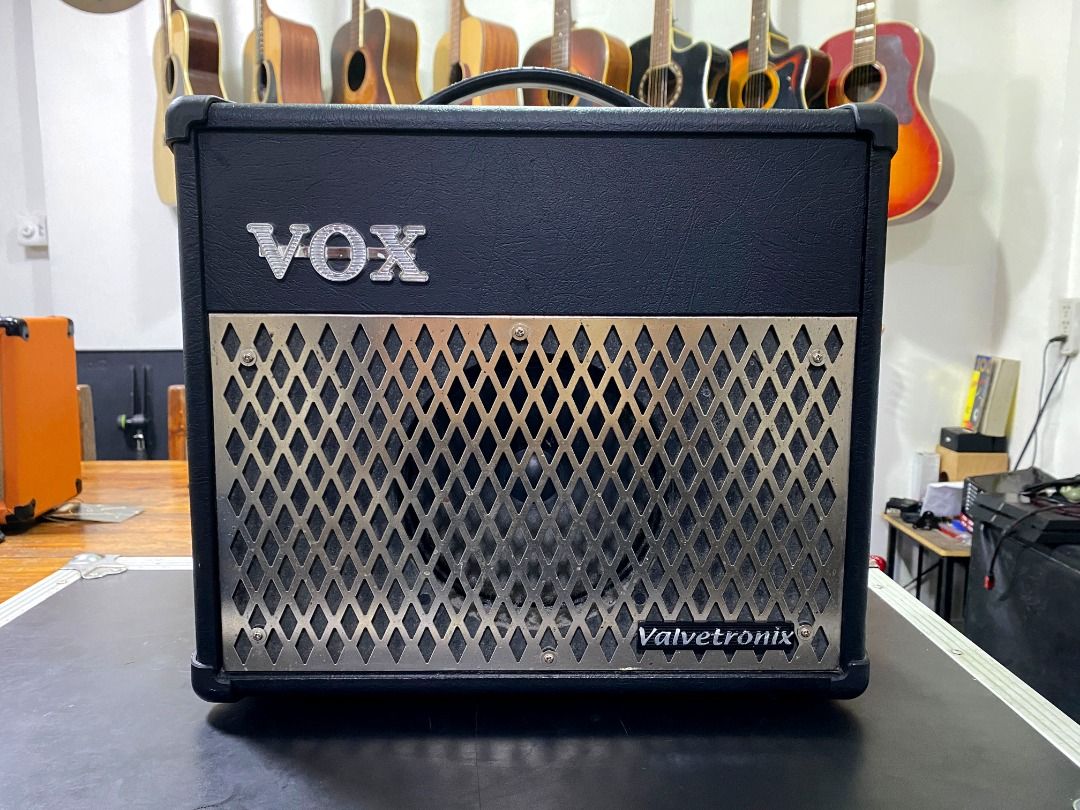 VOX VT15 Combo Guitar Amp, Hobbies & Toys, Music & Media, Musical