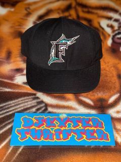 DEADSTOCK VINTAGE FLORIDA MARLINS SNAPBACK - Primetime