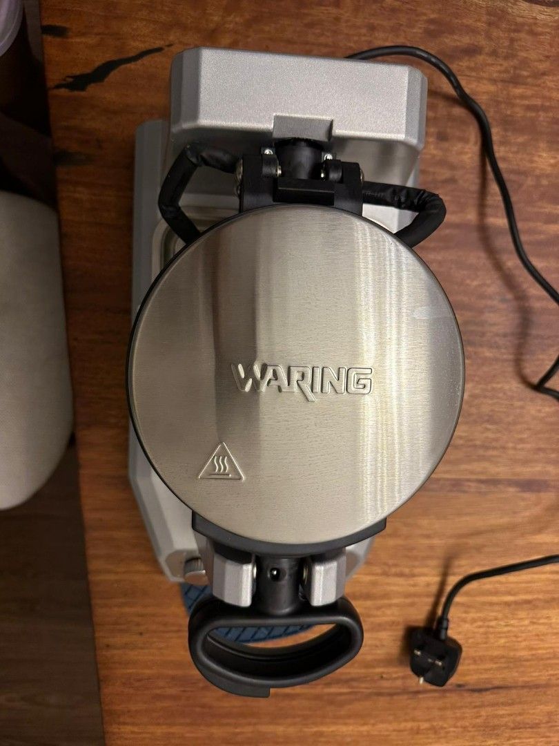 WARING COMMERCIAL WW200K Double Belgian Waffle Maker, TV & Home