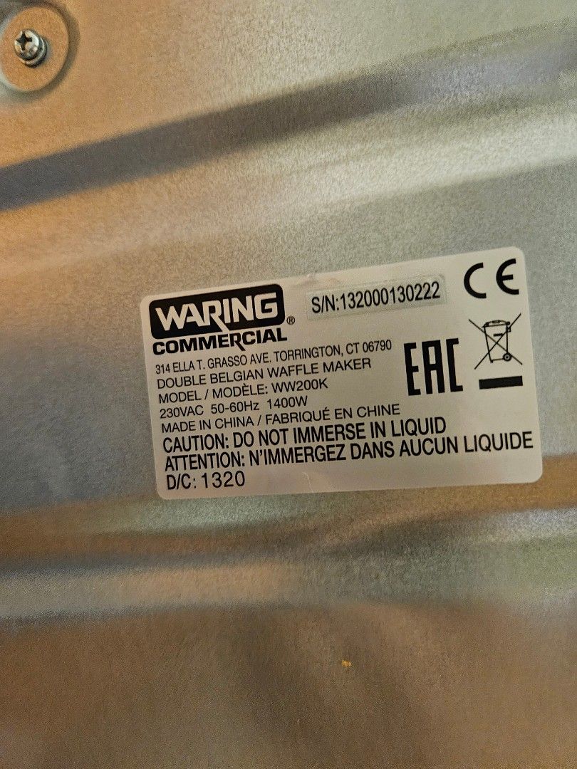 WARING COMMERCIAL WW200K Double Belgian Waffle Maker, TV & Home