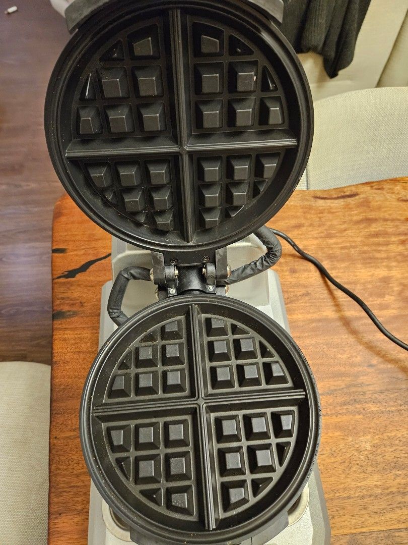 WARING COMMERCIAL WW200K Double Belgian Waffle Maker, TV & Home