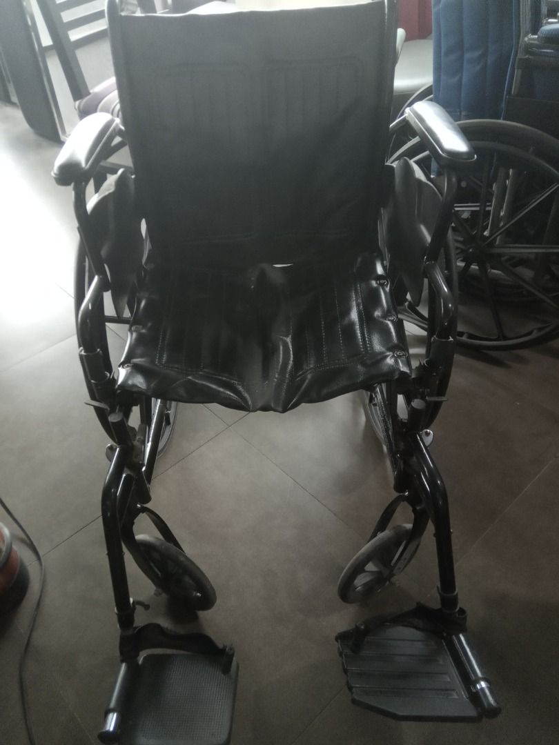 WHEELCHAIR (Category: Wheelchairs) located in San Pedro. Submitted by cgi.saversplustrading (Listing ID 1256138933, Image 3). Description: WHEELCHAIR 📌 4 PIECES AVAILABLE ‼️ Grab it now ‼️ 📌 Price : Php 3,500 each 📌 Color: black and blue 📌 "First to pay" basis 📌 Color may vary due to lighting 📌 Pick up or shipped by any courier of your choice 📌 Customer will shoulder the shipping fee Para sa mga Home Furnitures, Appliances, Office Furnitur